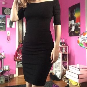 Lulu’s off the shoulder midi dress nwt